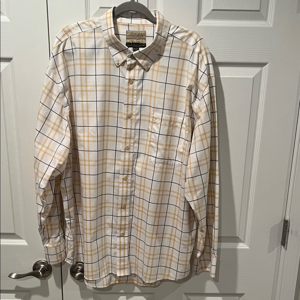 Cabela's White and Tan Plaid Button-Down Shirt